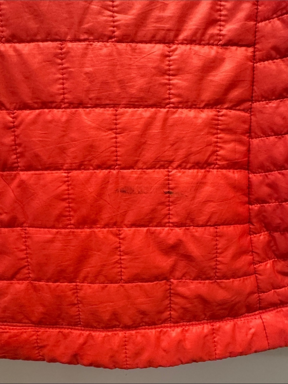 Patagonia Women’s Nano Puff Jacket  in Tomato Red. XS. GUC🔥 - Picture 4 of 7